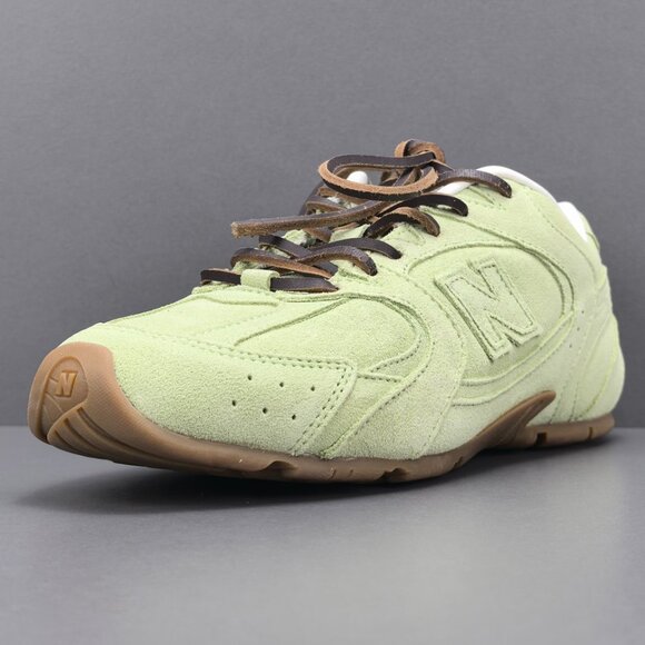 NB Miu Miu casual flat sneakers - Picture 1 of 7